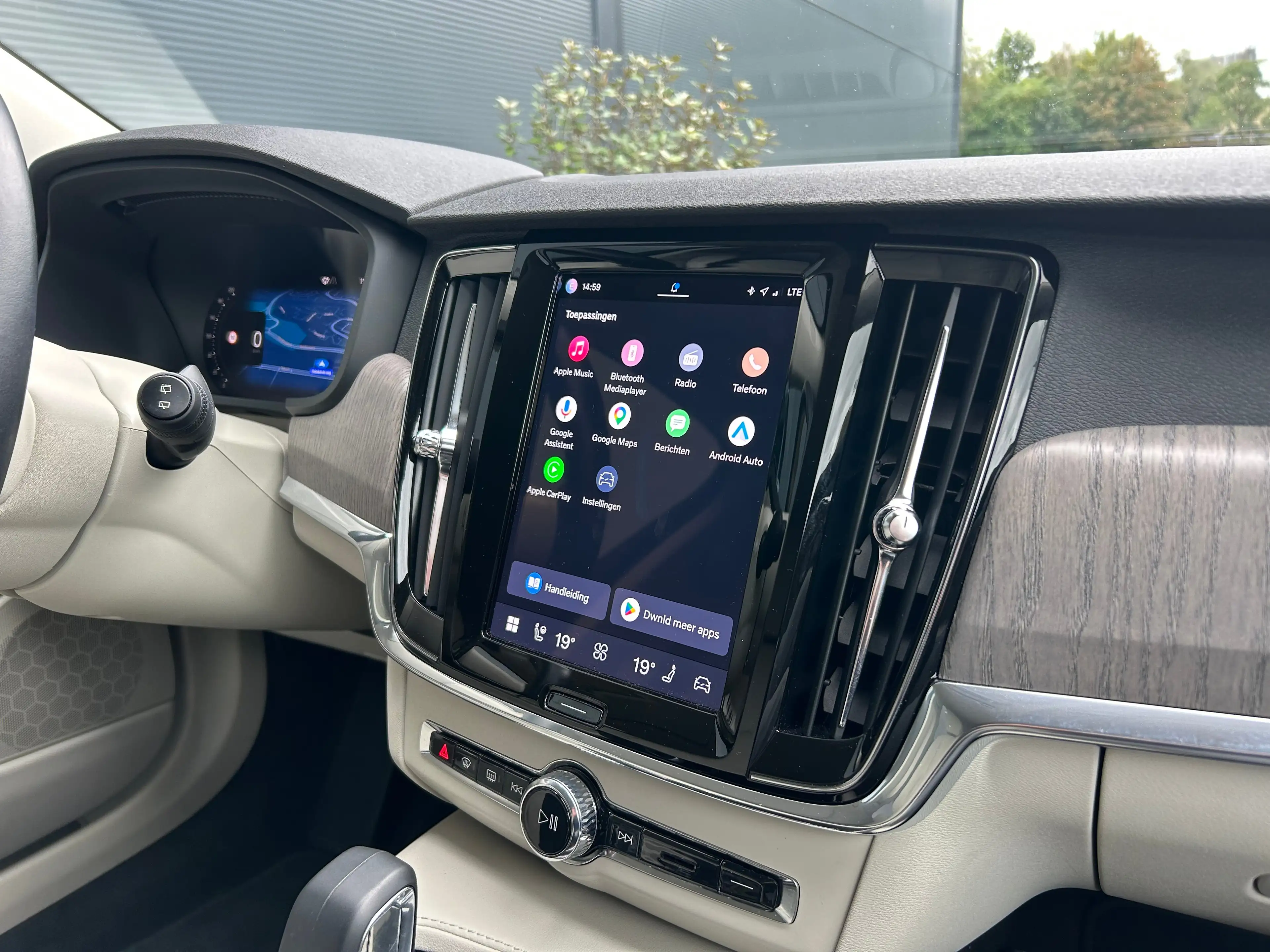 Volvo V90 Long Range 2.0 T6 Plug-in hybrid AWD Core Bright | — photo 25