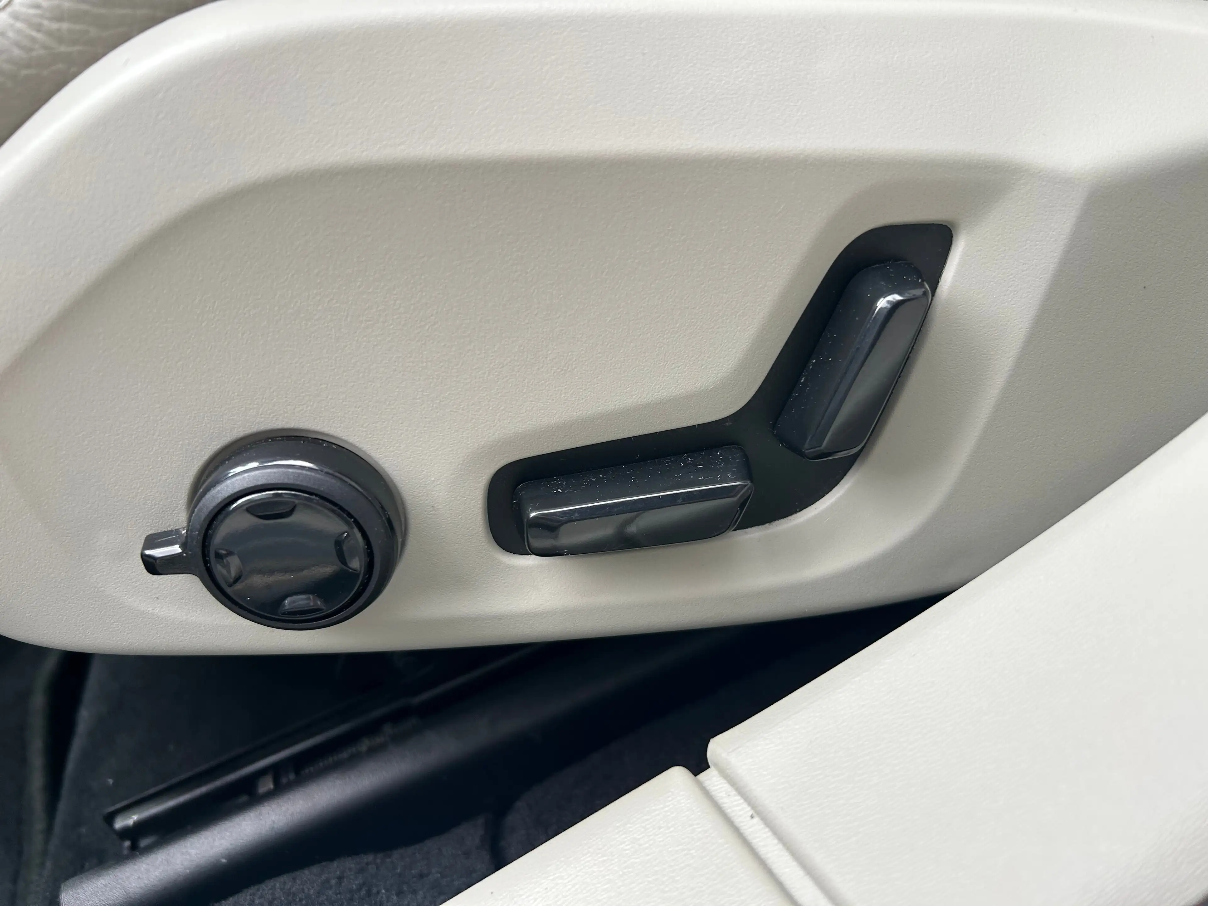 Volvo V90 Long Range 2.0 T6 Plug-in hybrid AWD Core Bright | — photo 9