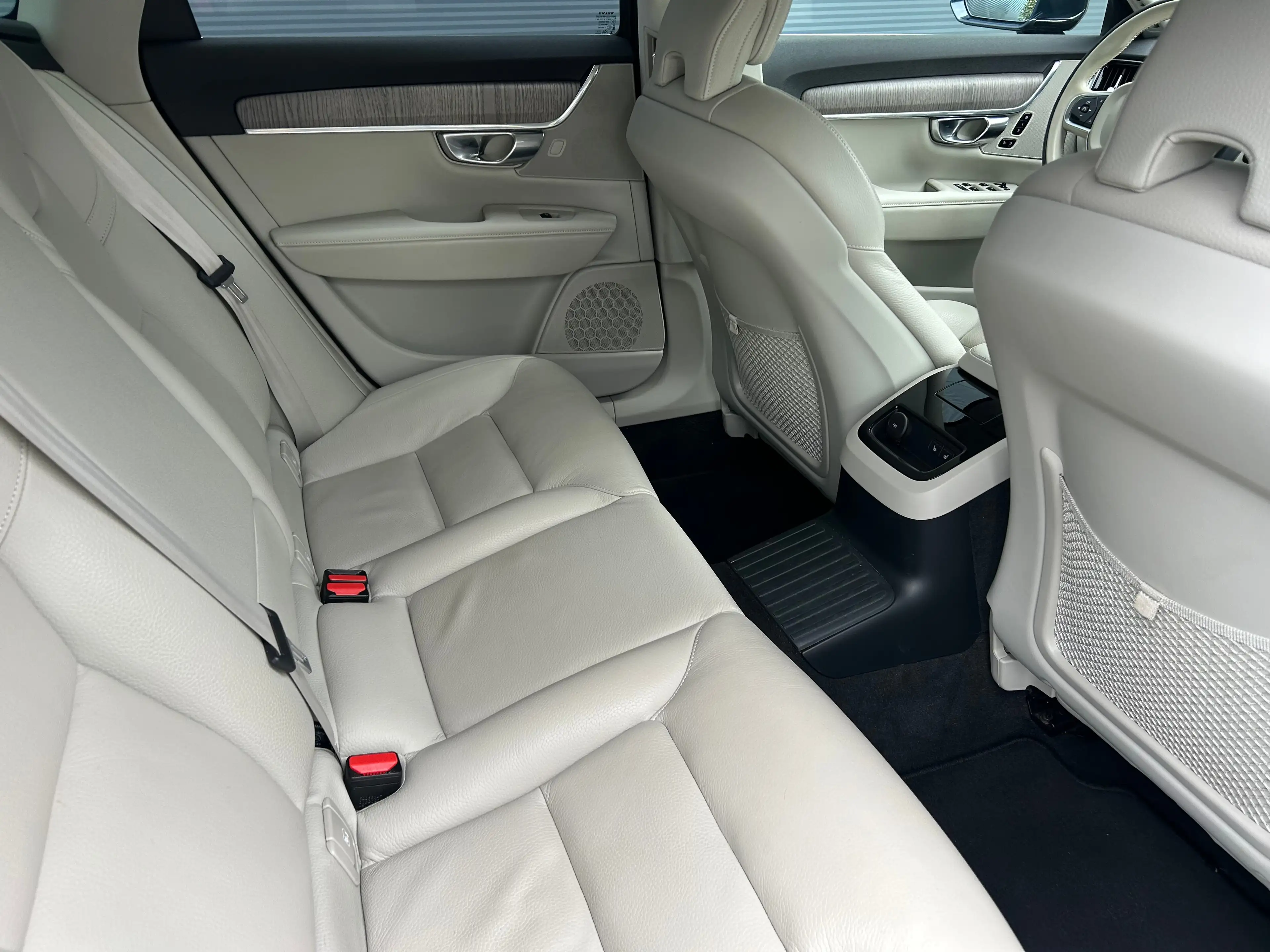 Volvo V90 Long Range 2.0 T6 Plug-in hybrid AWD Core Bright | — photo 22