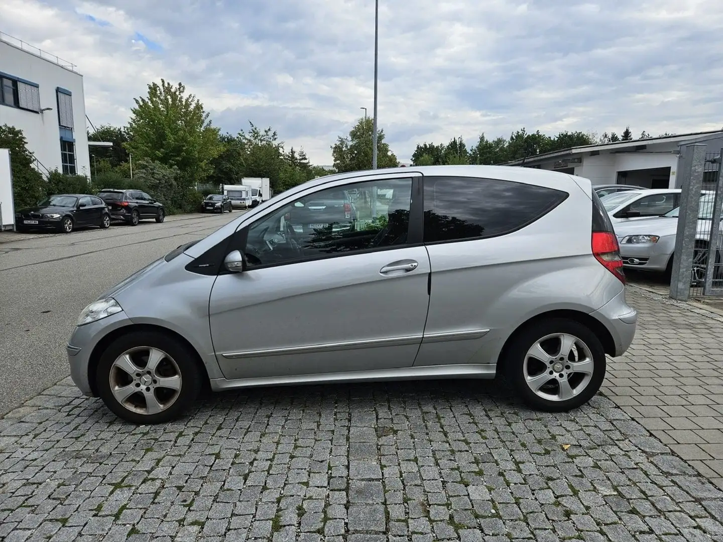 Mercedes-Benz A 170 A 170 - TÜV 10.2026. - Grau - 1
