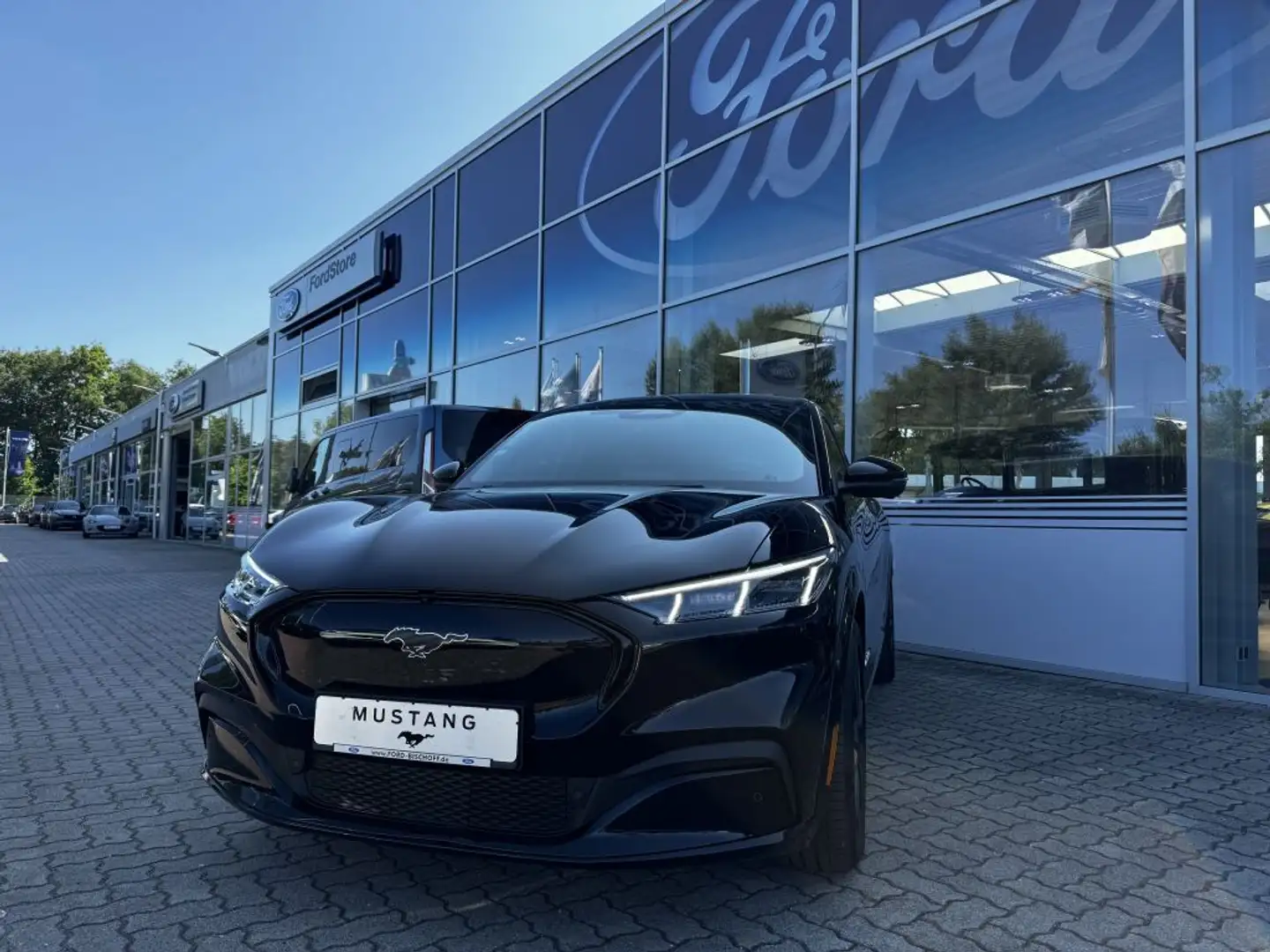 Ford Mustang Mach-E PREMIUM Negru - 1