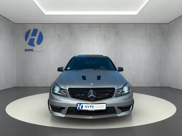 Mercedes-Benz C 63 Amg view 2