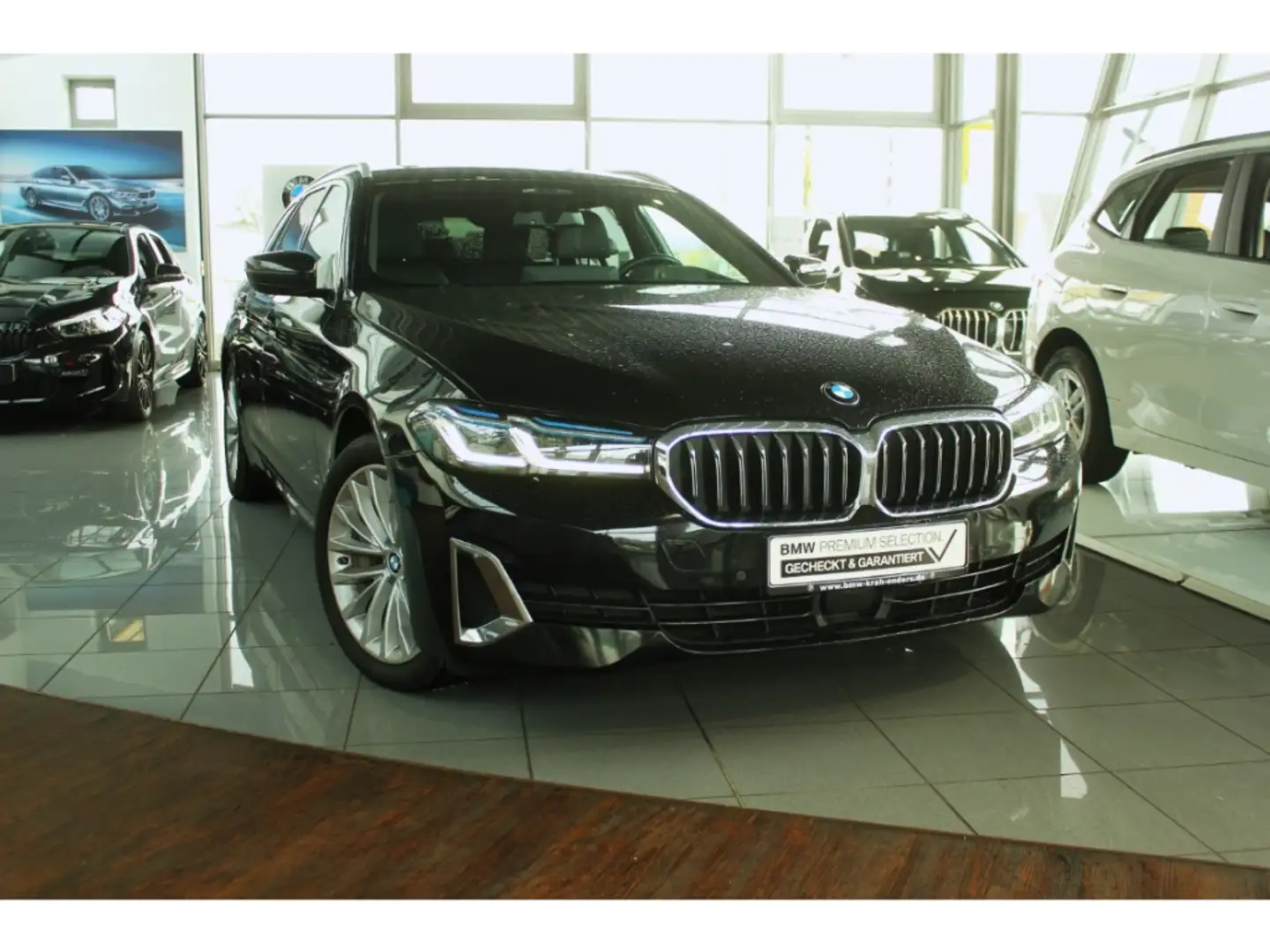 BMW 540 d xDrive Touring Luxury Line+StandHZG+Laserlicht Black - 2