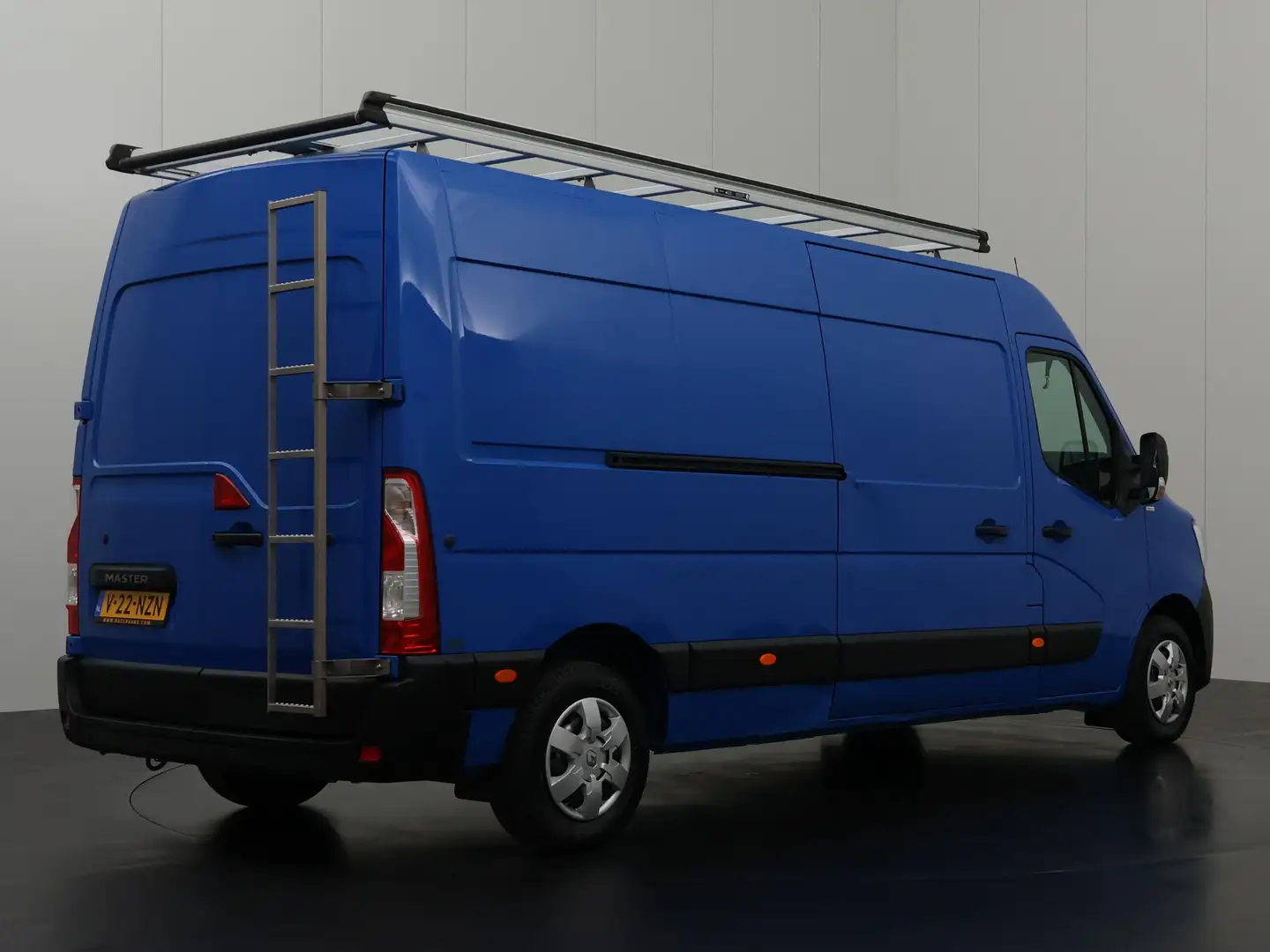Renault Master 2.3DCi 135PK L3H2 | Imperiaal | Navigatie | Airco Blau - 2