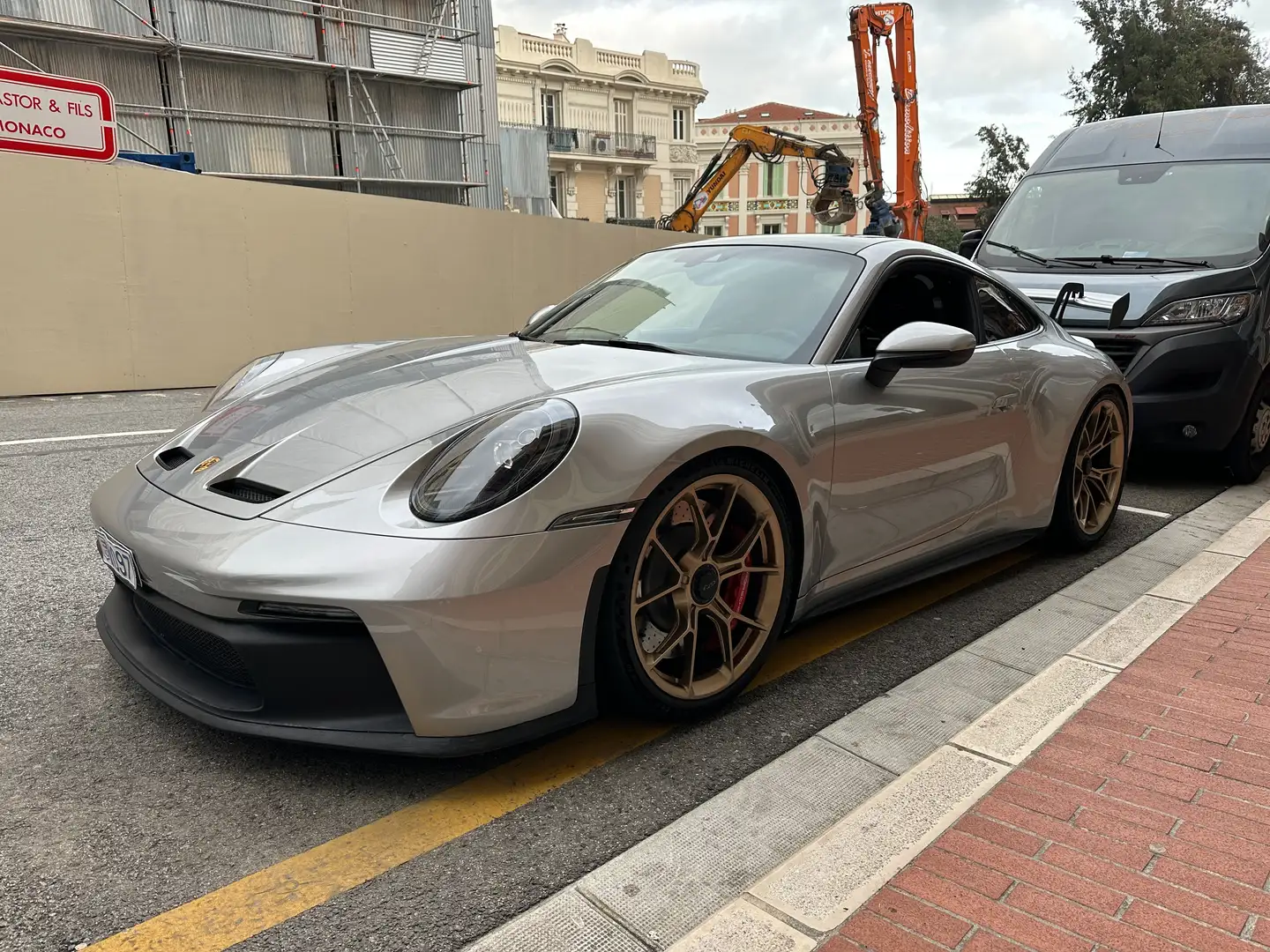 Porsche 992 GT3 Club Sport Срібний - 1