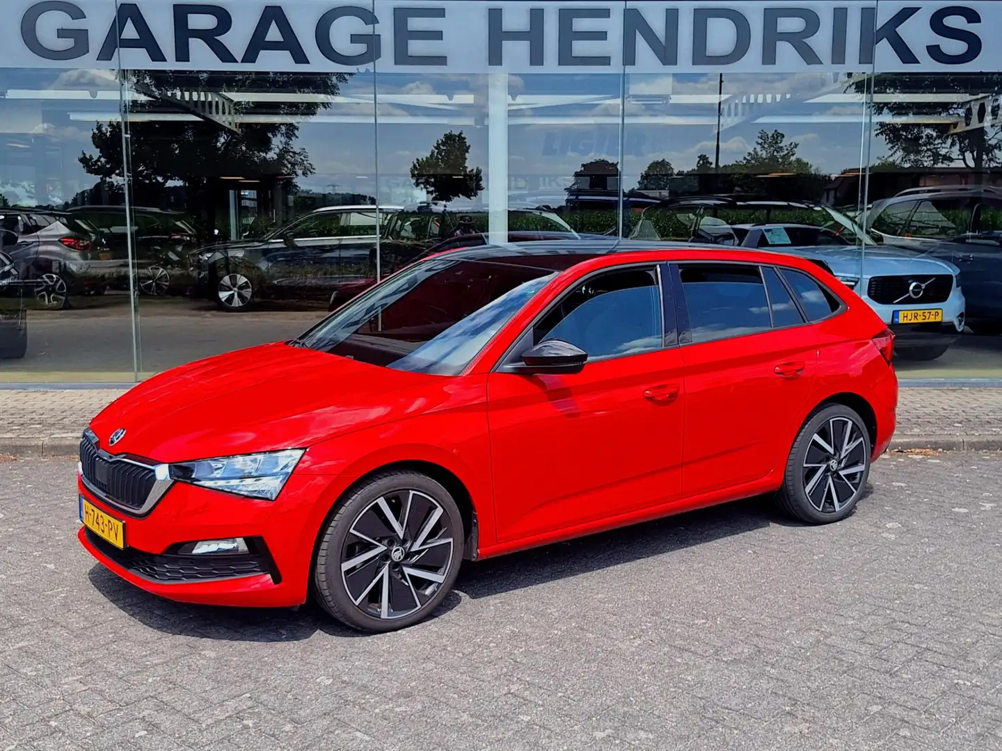 Skoda Scala 1.5 TSI Sport Business DSG Automaat | Panorama | T Rood - 1