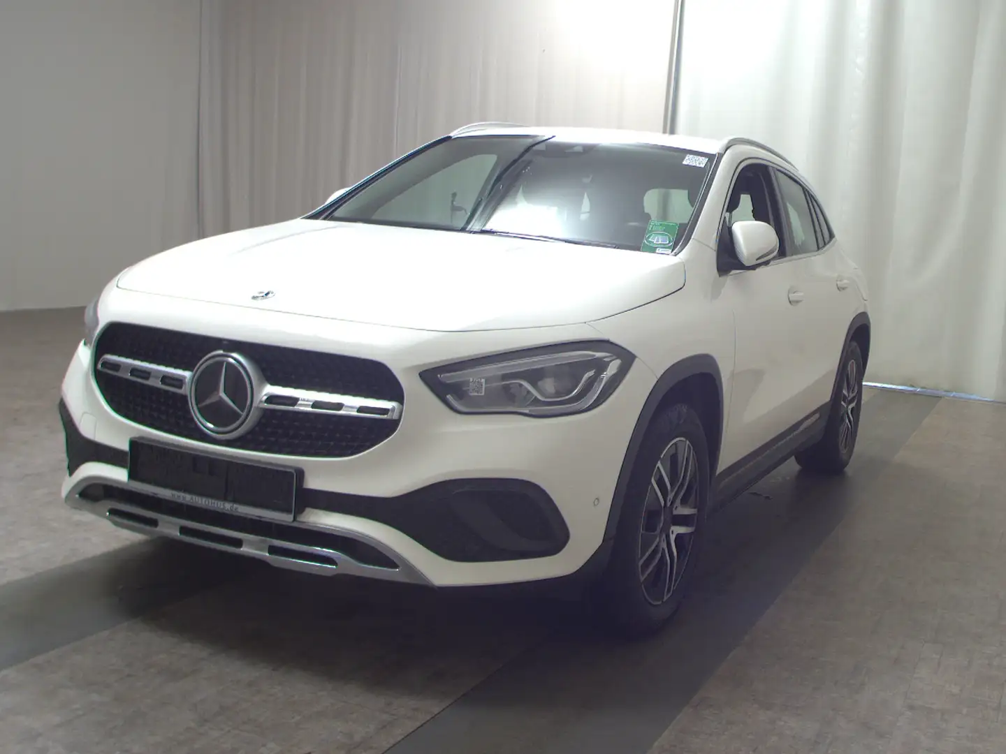 Mercedes-Benz GLA 220 d Progressive Navi LED MBUX+ Sound AHK Weiß - 2