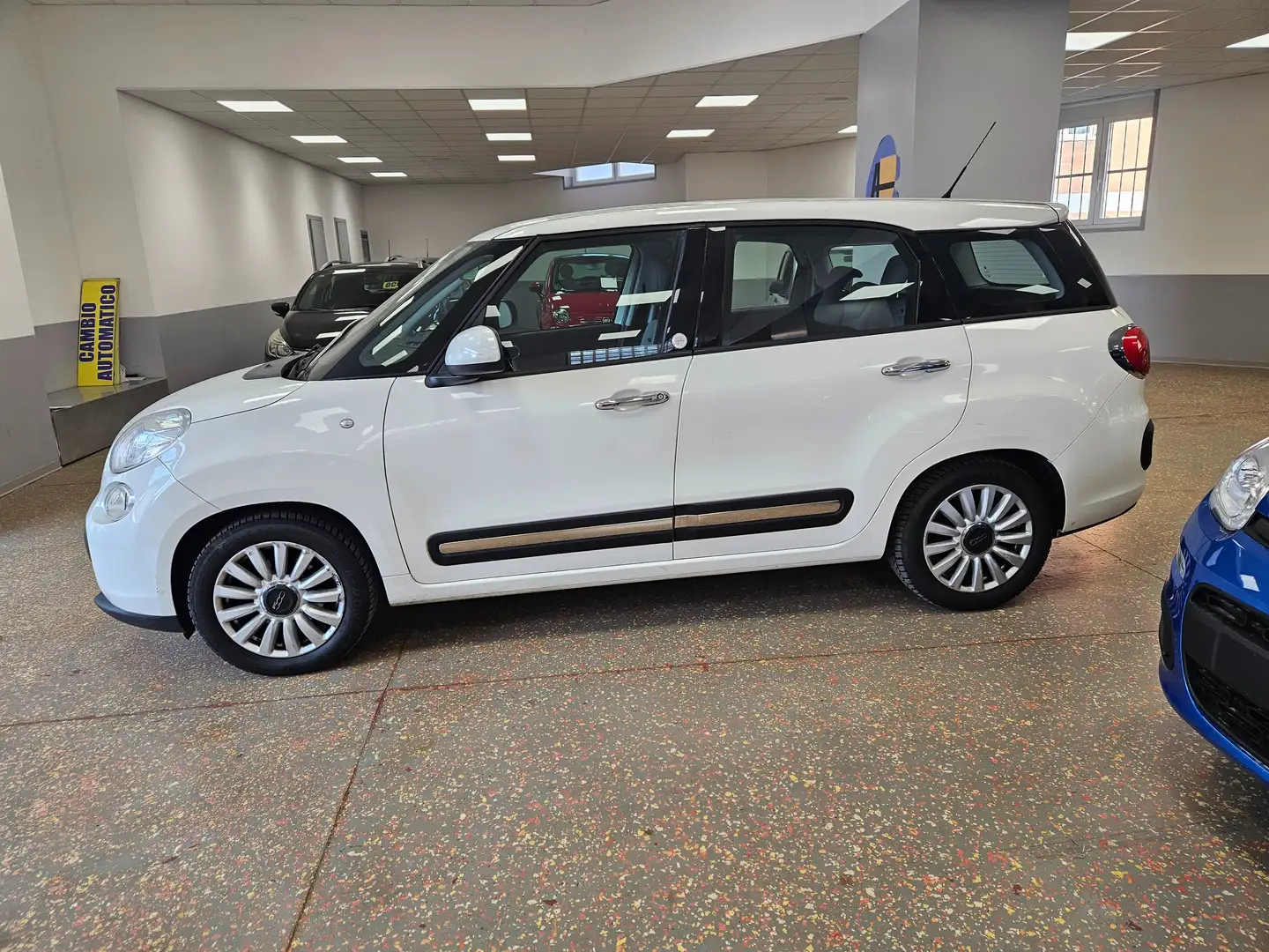 Fiat 500L 500L Living Living 1.3 mjt Pop Star 95cv Bianco - 2