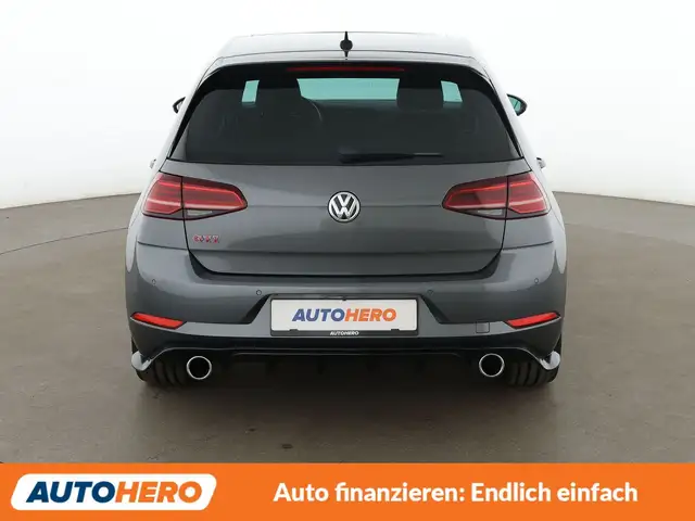 Volkswagen Golf view 5