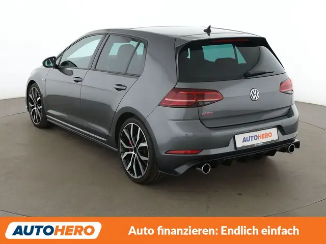 Volkswagen Golf view 4