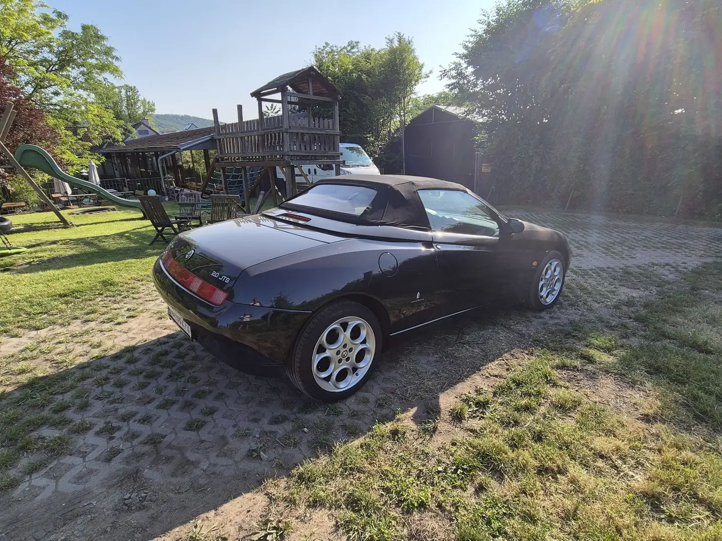 Alfa Romeo Spider 2,0 JTS Nero - 1