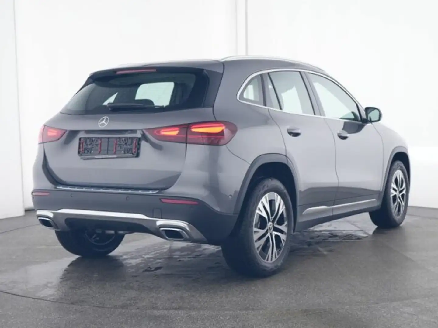 Mercedes-Benz GLA 180 GLA 180 PROGRESSIVE ADV°VOLLDIGI°LED°RFK°E-KL.° Grau - 2
