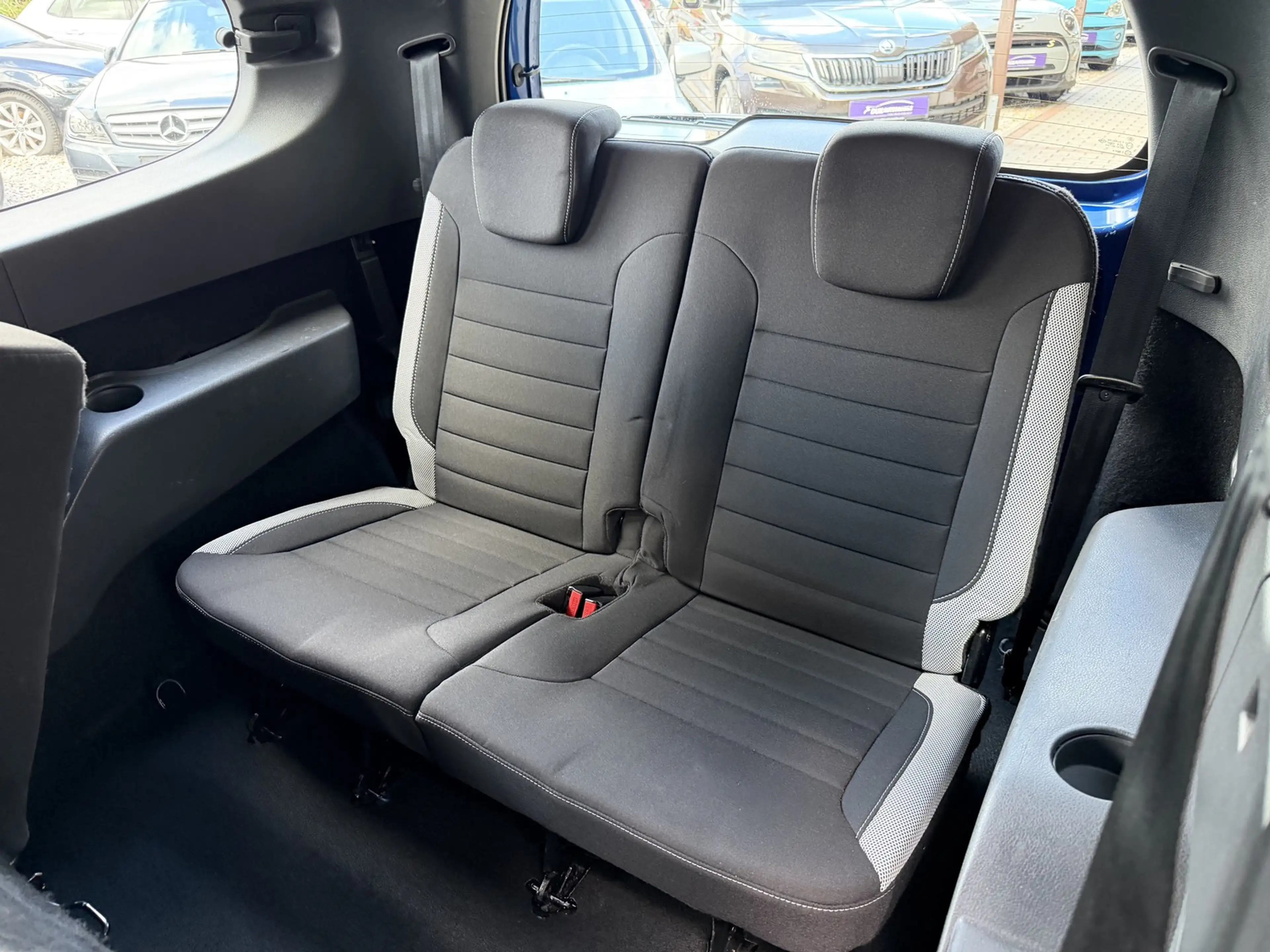 Dacia Lodgy Stepway *7 Sitzer*Navi*Rückfahr Cam* — photo 12