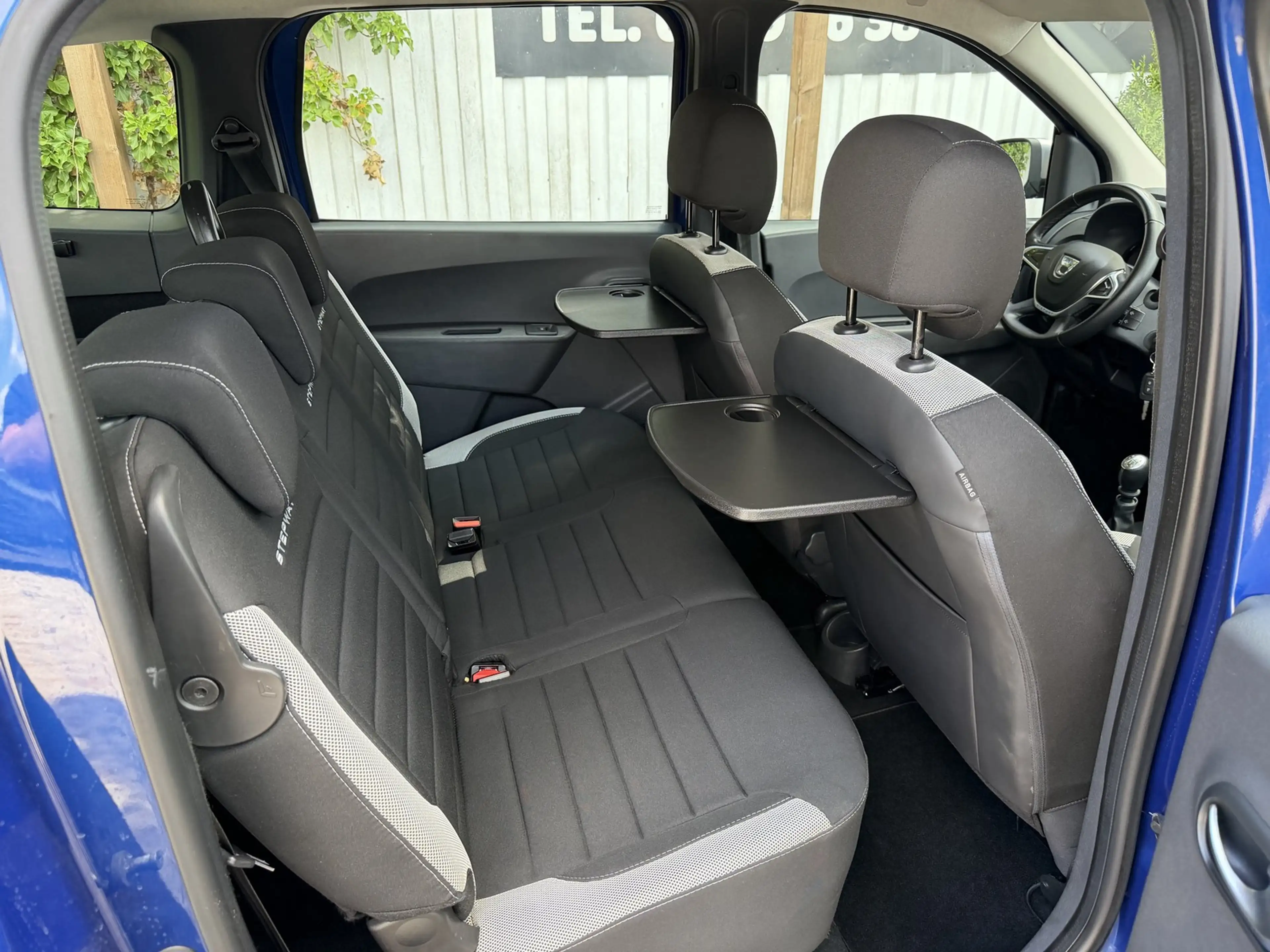 Dacia Lodgy Stepway *7 Sitzer*Navi*Rückfahr Cam* — photo 4
