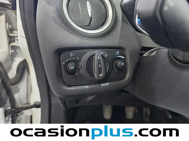Ford Fiesta 1.25 Trend 3p (2013) 2016, foto 10