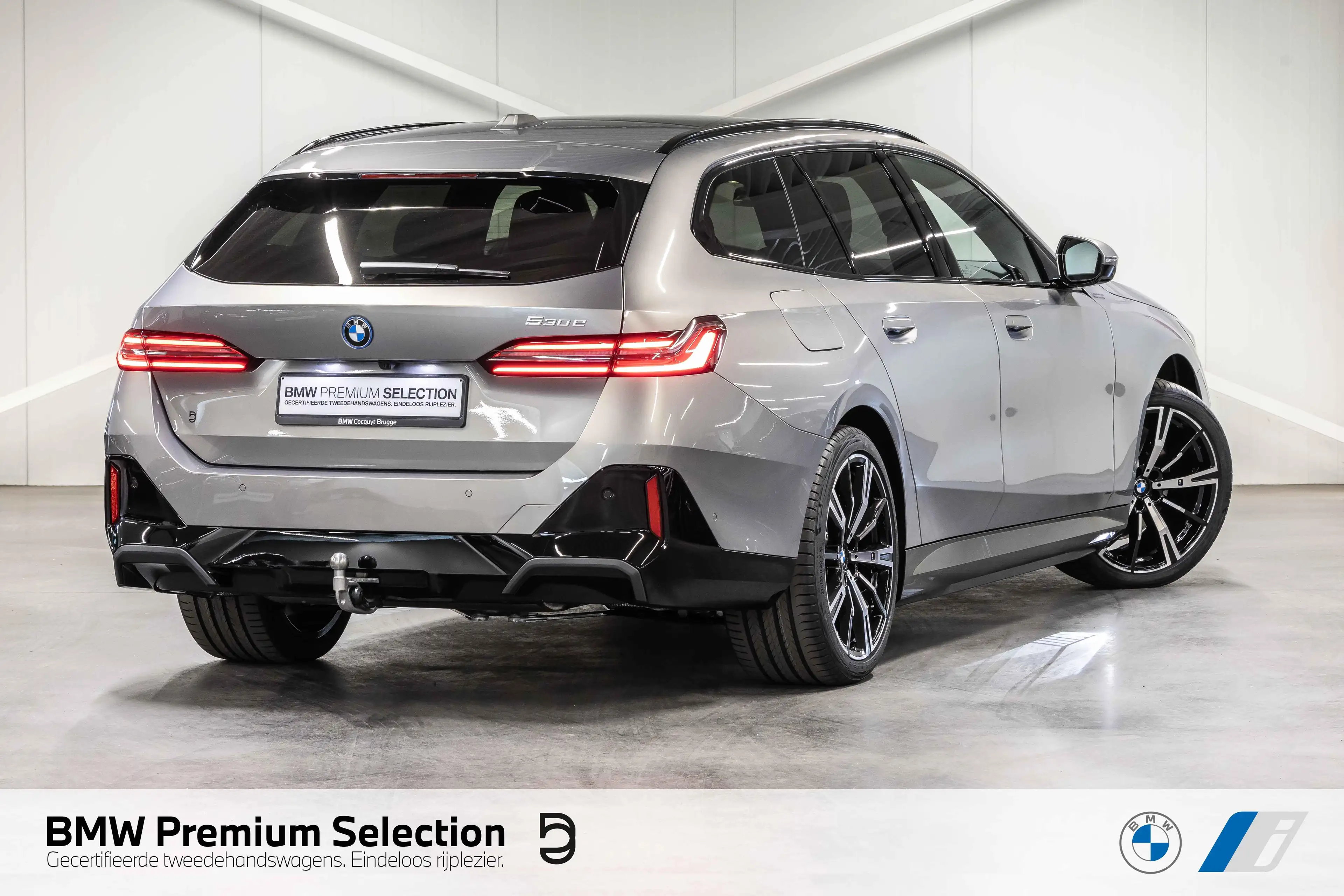 BMW 530 530e Touring M Sport Pro | PANO | B&W | TREKHAAK | — photo 2