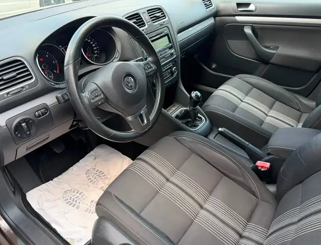 Volkswagen Golf view 9