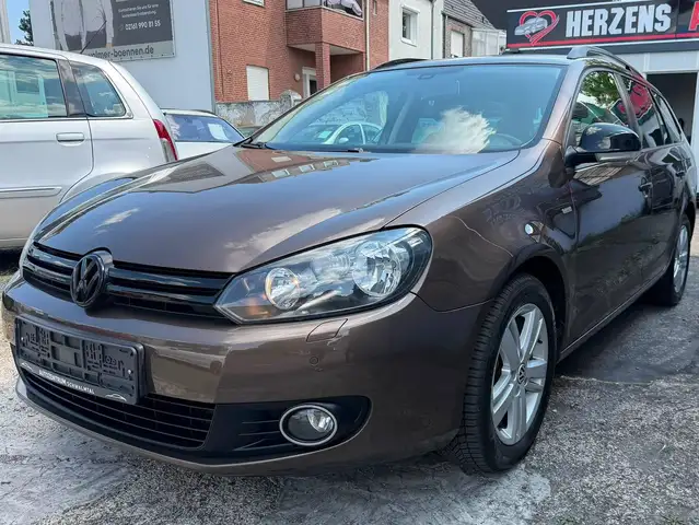 2012 Volkswagen Golf in Brown for sale