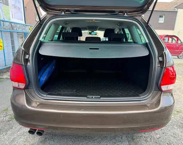 Volkswagen Golf view 13
