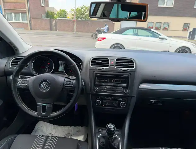 Volkswagen Golf view 11