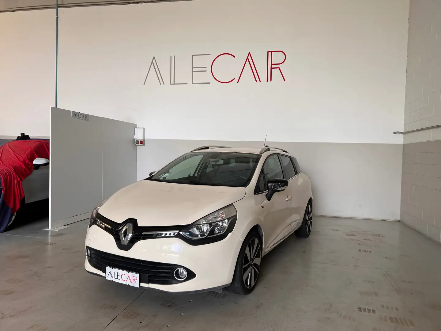 Renault Clio Clio IV 2012 Sporter 1.5 dci energy Duel 90cv Wit - 1