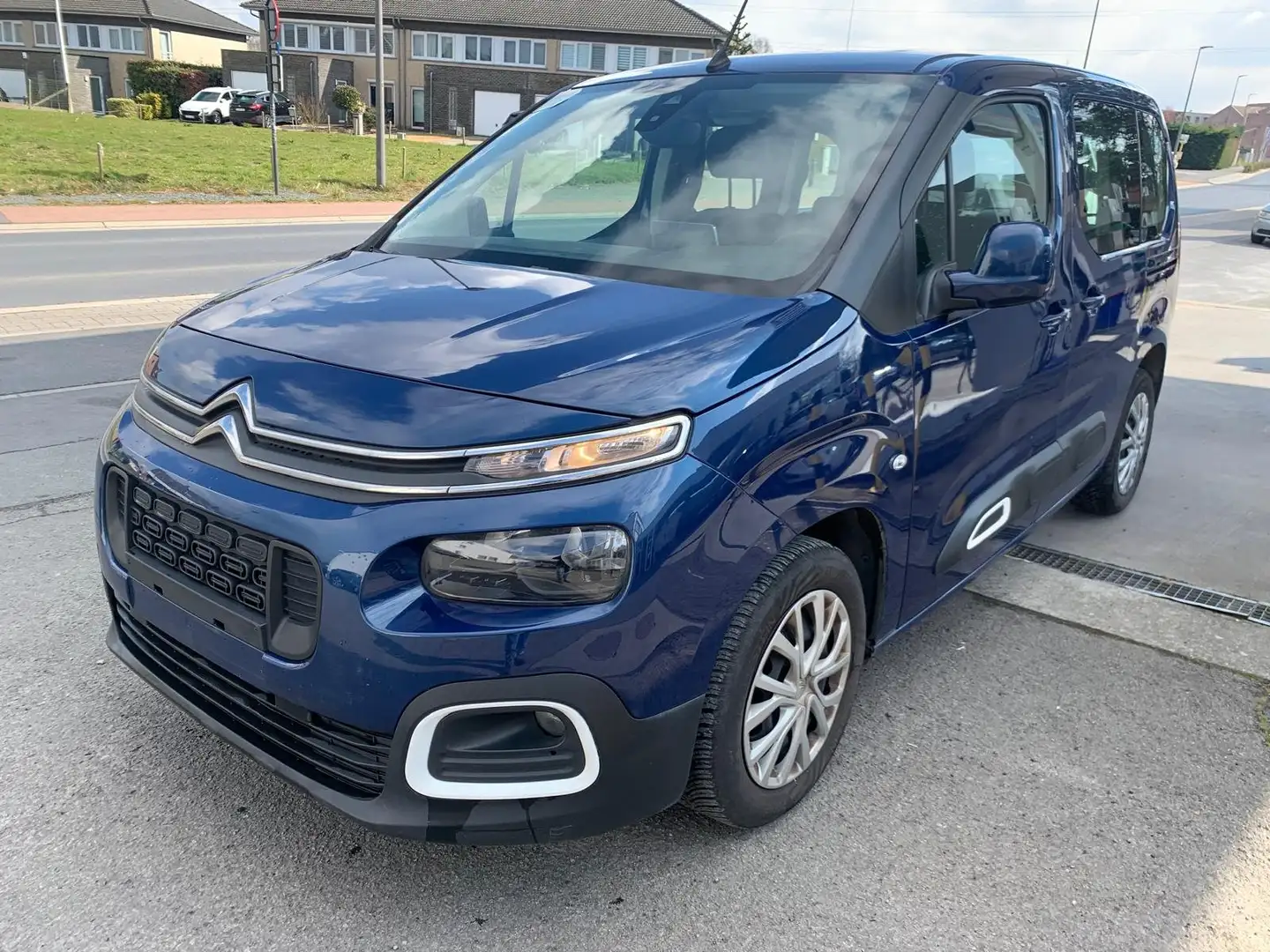 Citroen Berlingo 1.5 BlueHDi Blau - 1