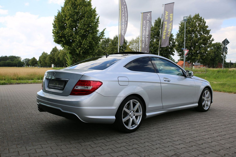 Mercedes-Benz C 250 * CGI*AMG*PANO*MEMORY*PARAMETER*LED*NAV — photo 6