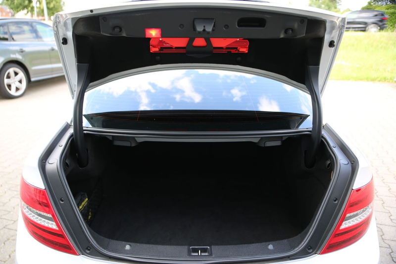 Mercedes-Benz C 250 * CGI*AMG*PANO*MEMORY*PARAMETER*LED*NAV — photo 14