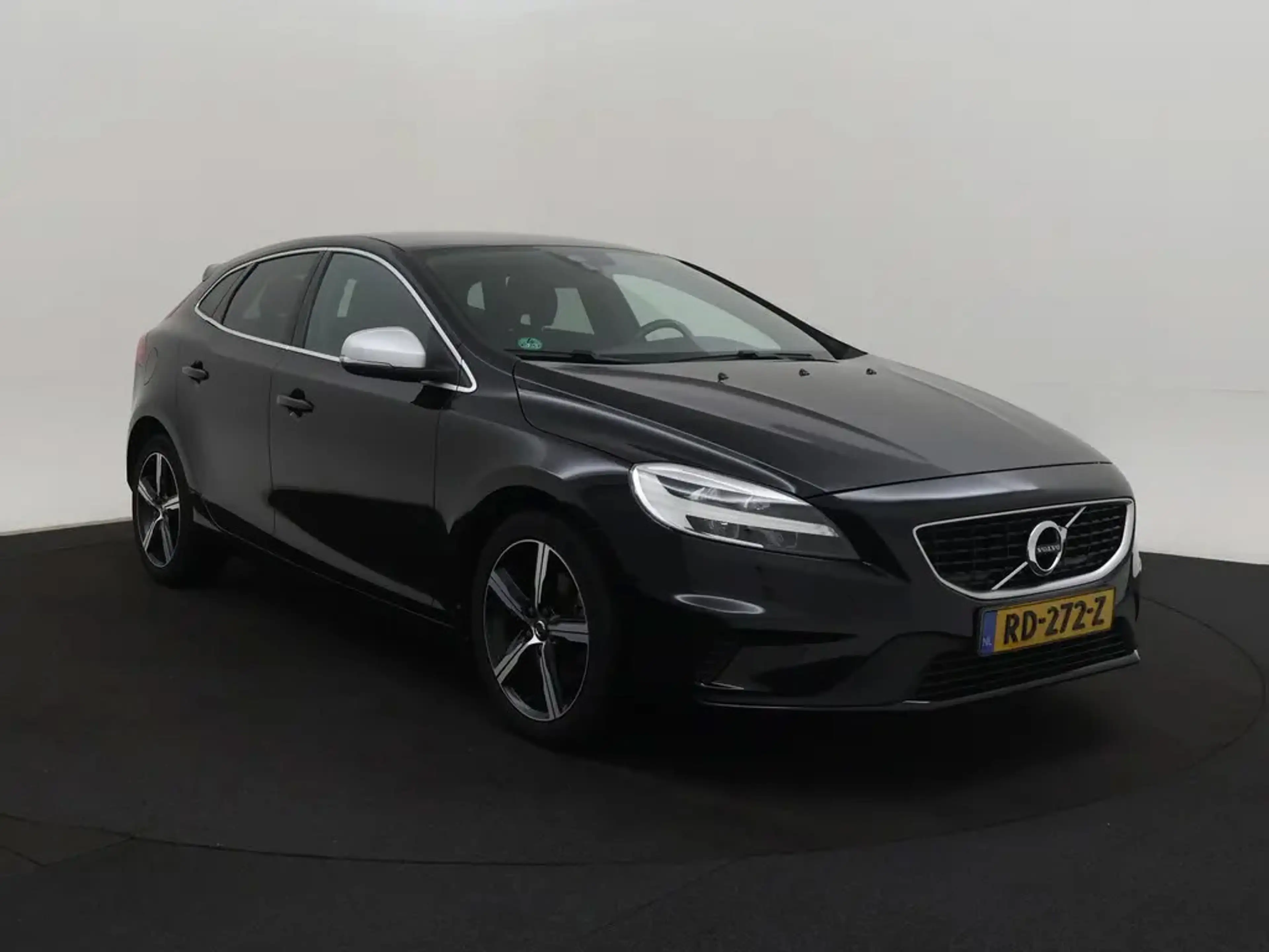 Volvo V40 2.0 T4 190pk Business Sport | Navi | Camera | Trek — photo 12
