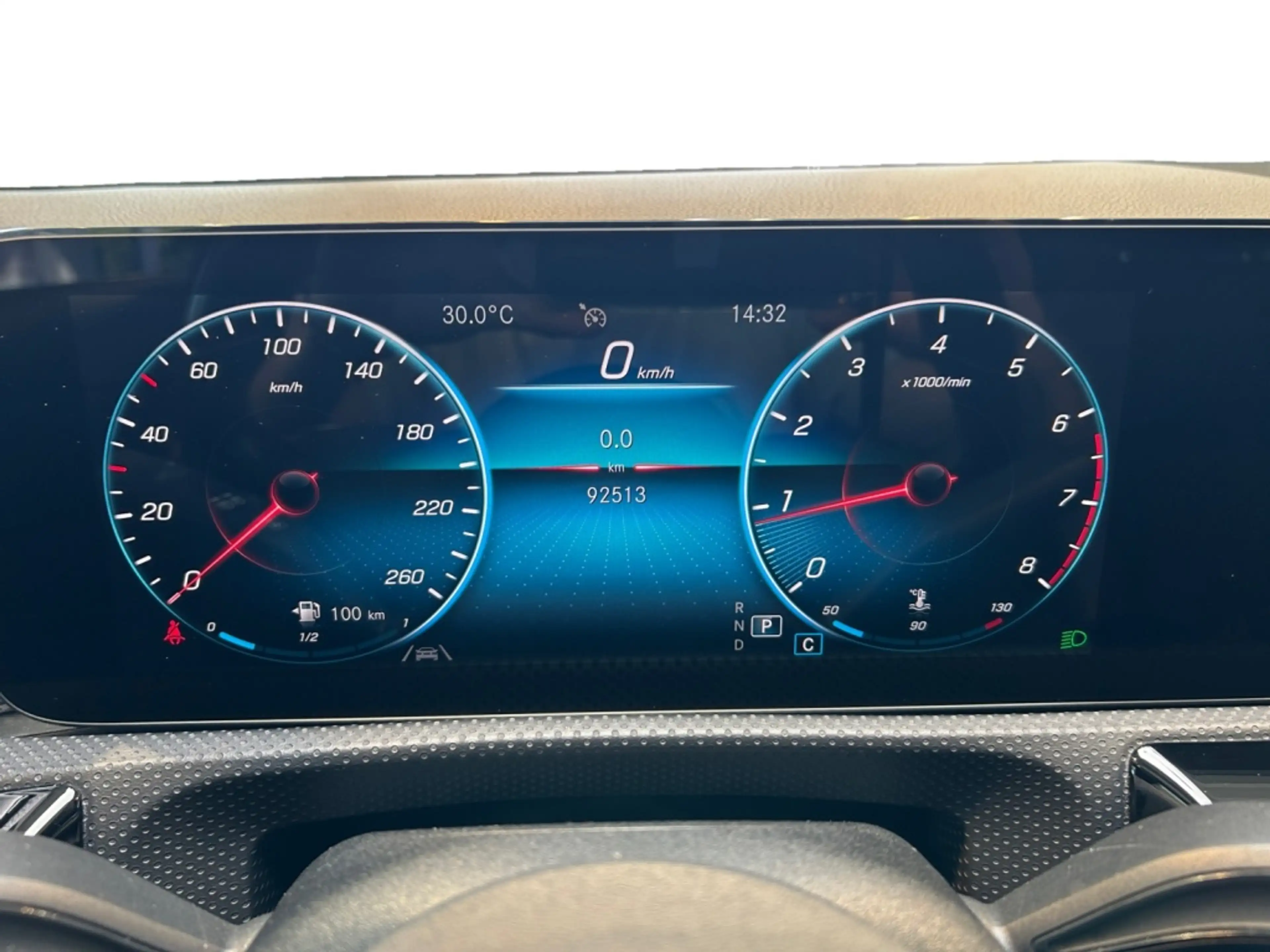Mercedes-Benz A 200 Progressive MBUX+Progressive+Carbon+Pano — photo 14