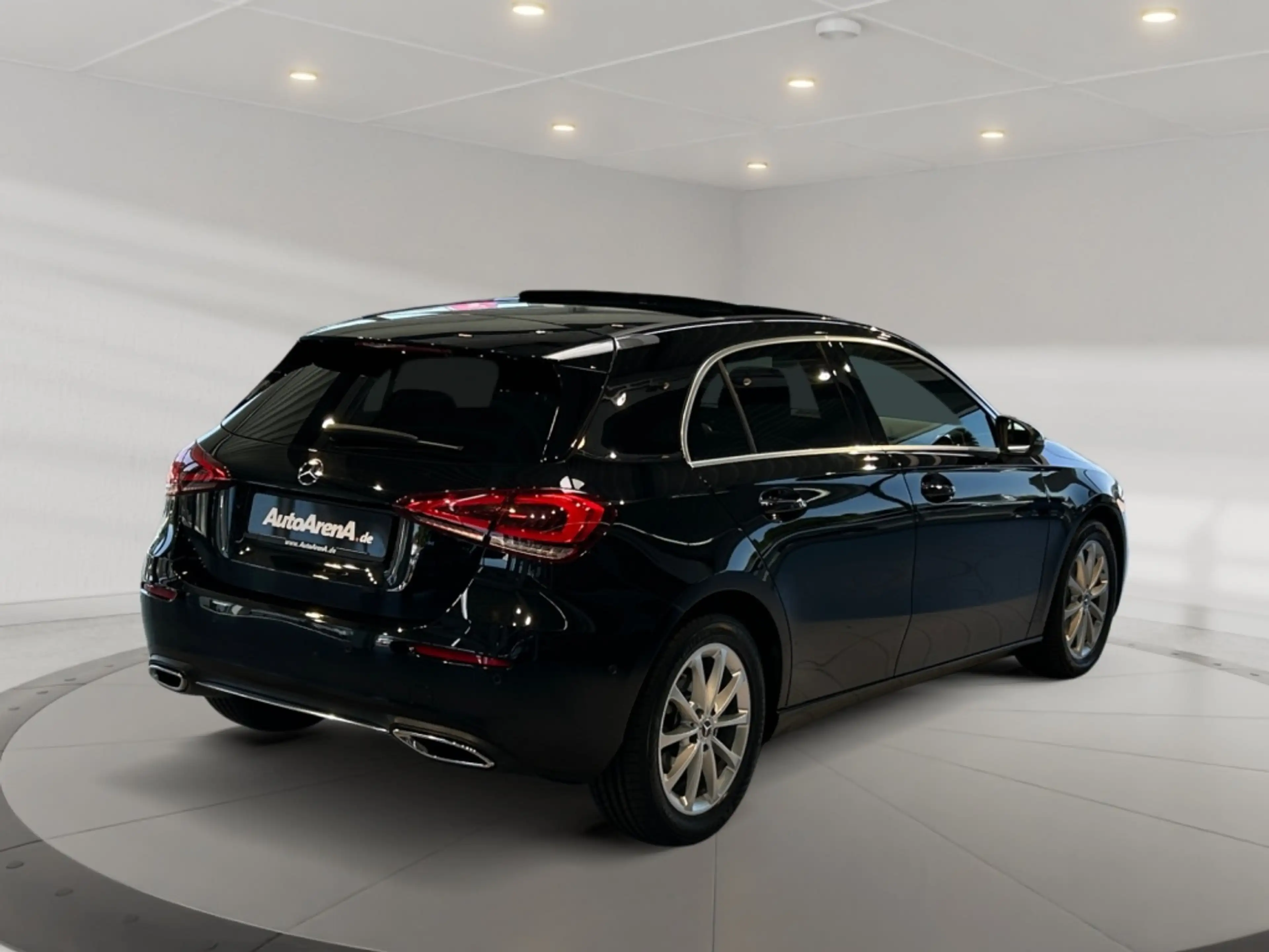 Mercedes-Benz A 200 Progressive MBUX+Progressive+Carbon+Pano — photo 4