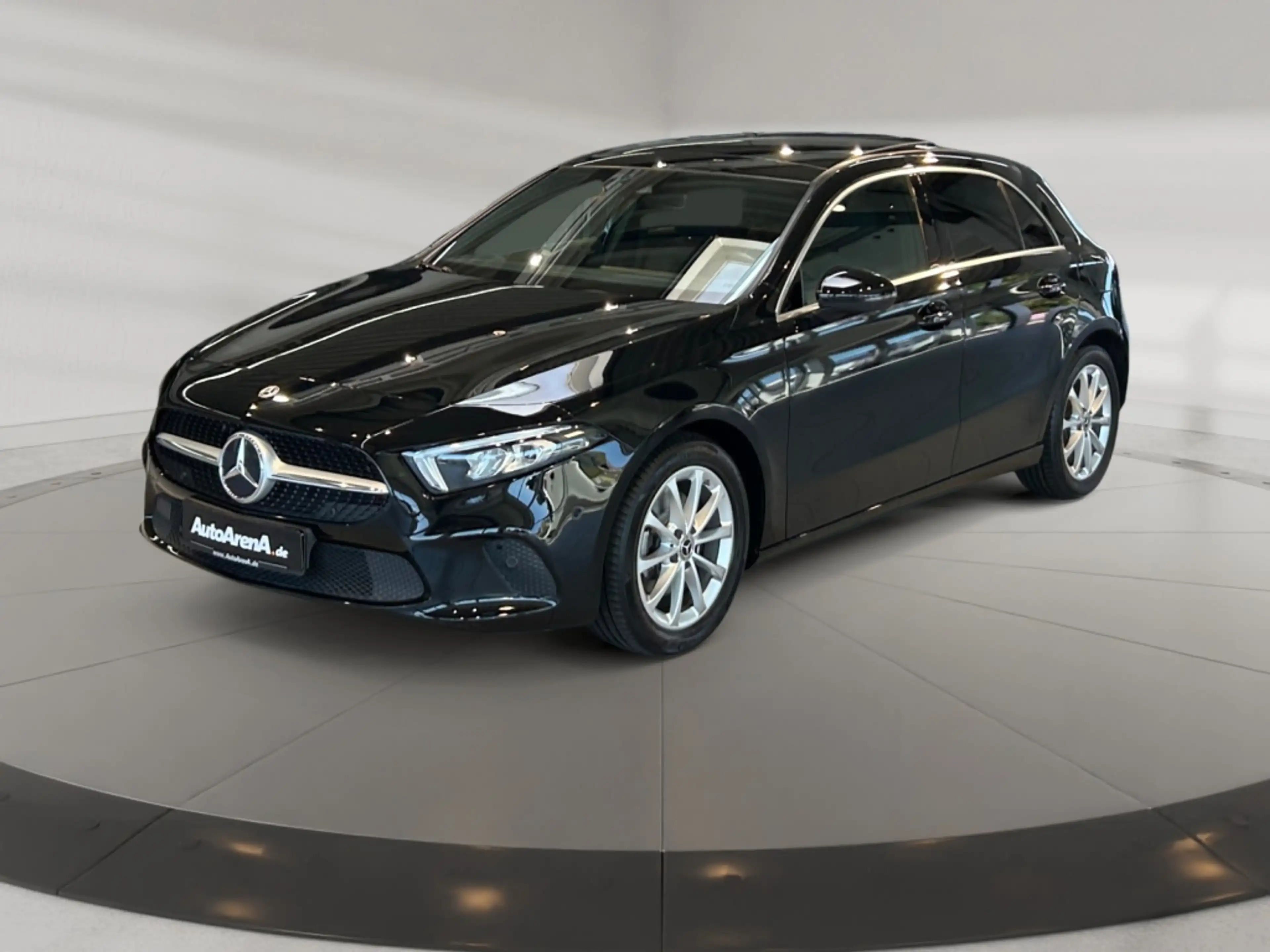 Mercedes-Benz A 200 Progressive MBUX+Progressive+Carbon+Pano — photo 2