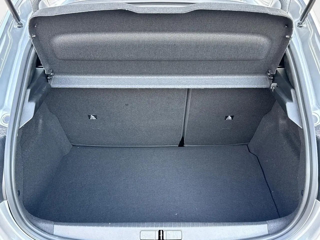 Peugeot 208 2026 — фото 11