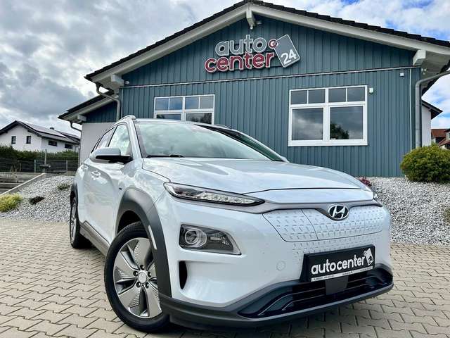 Imagine Hyundai KONA Style°64 kWh°1.Hand°LED°Kamera°Navi°