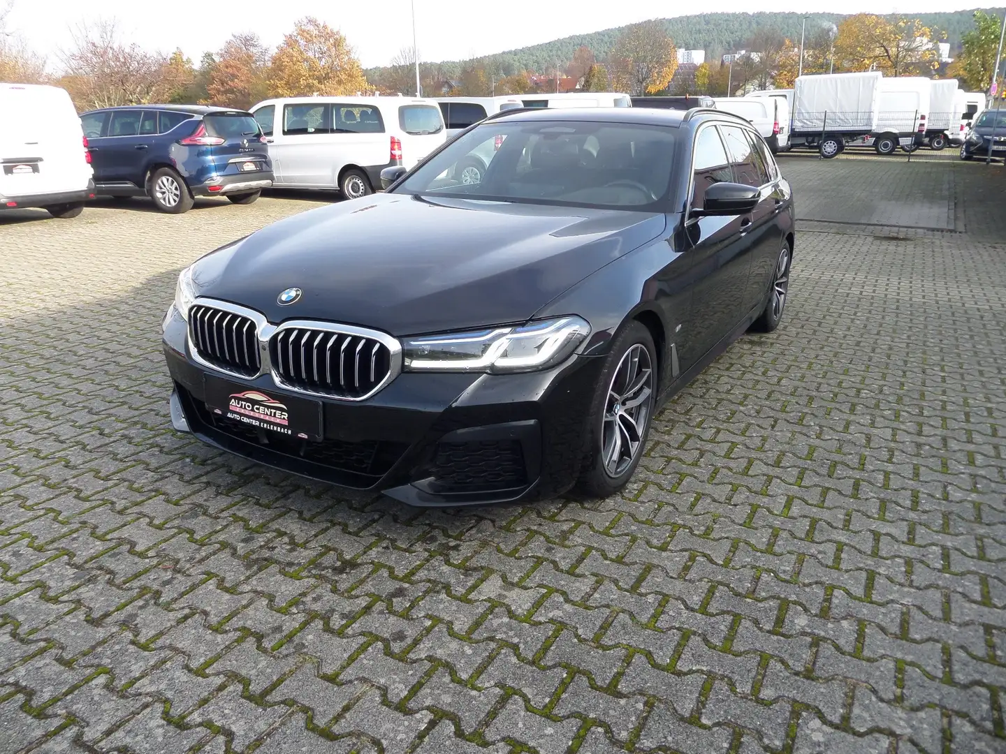 BMW 540 i xDrive M Sportpaket+360°Cam+Laser+AHK+Leder Schwarz - 2
