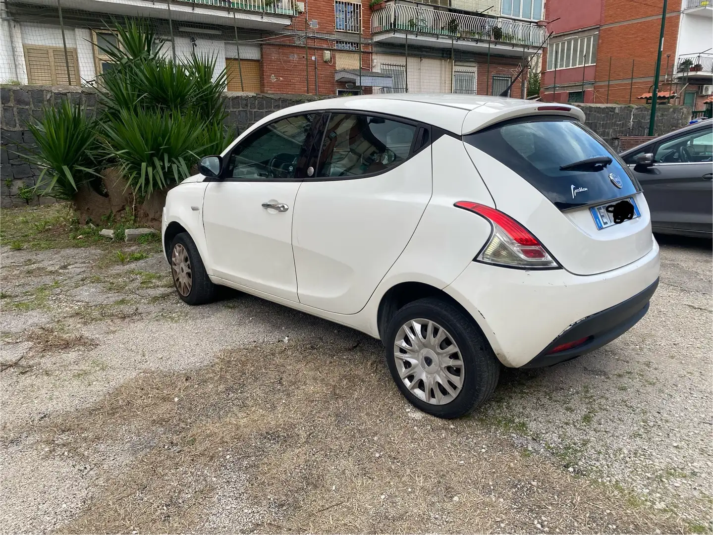 Lancia Ypsilon 0.9 t.air Gold ecochic metano 80cv - 2