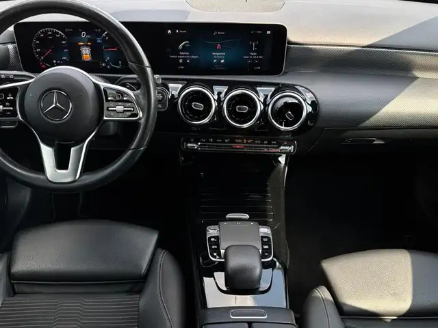 Mercedes-Benz A view 8