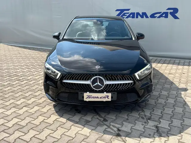 Mercedes-Benz A view 2