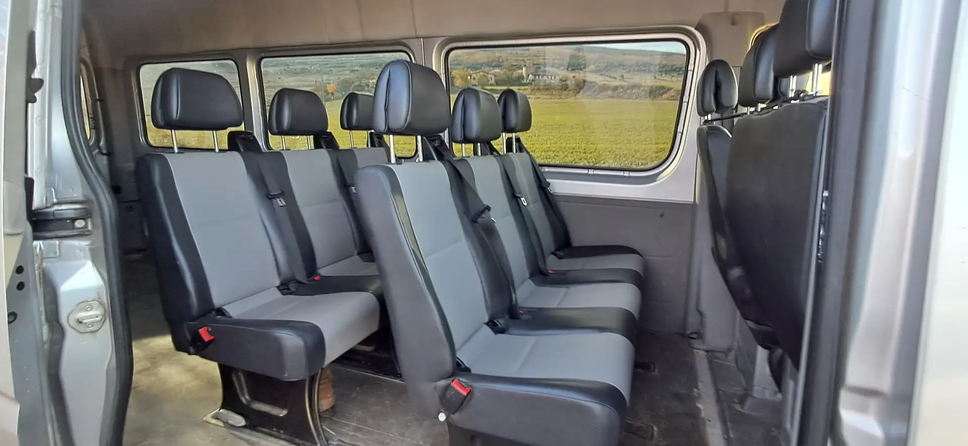 Volkswagen Crafter Crafter PRO Kombi BMT 35 BL TA 163 Ezüst - 1