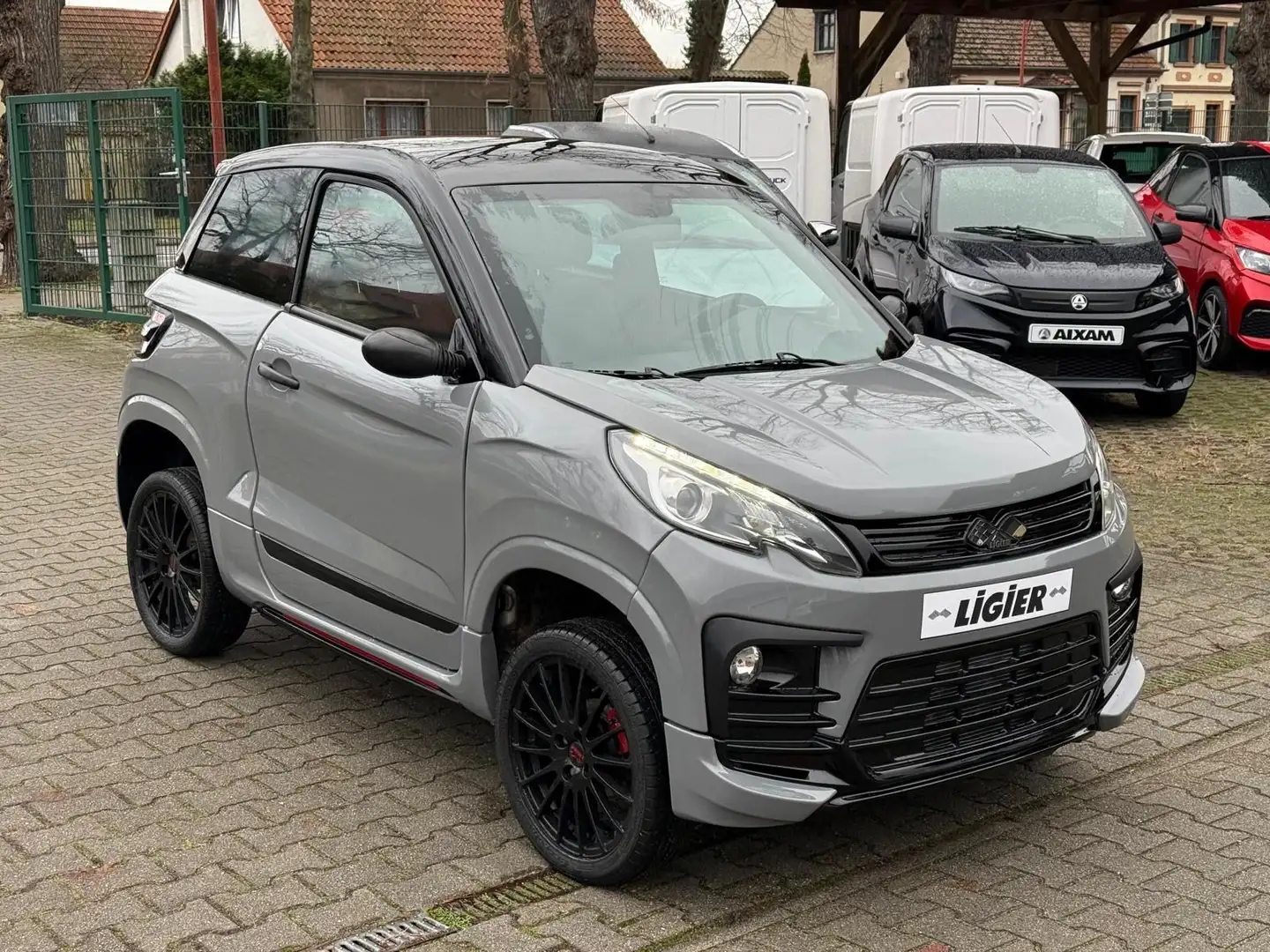 Ligier JS 60 DCI Ultimate Sport L6e Mopedauto Gris - 1