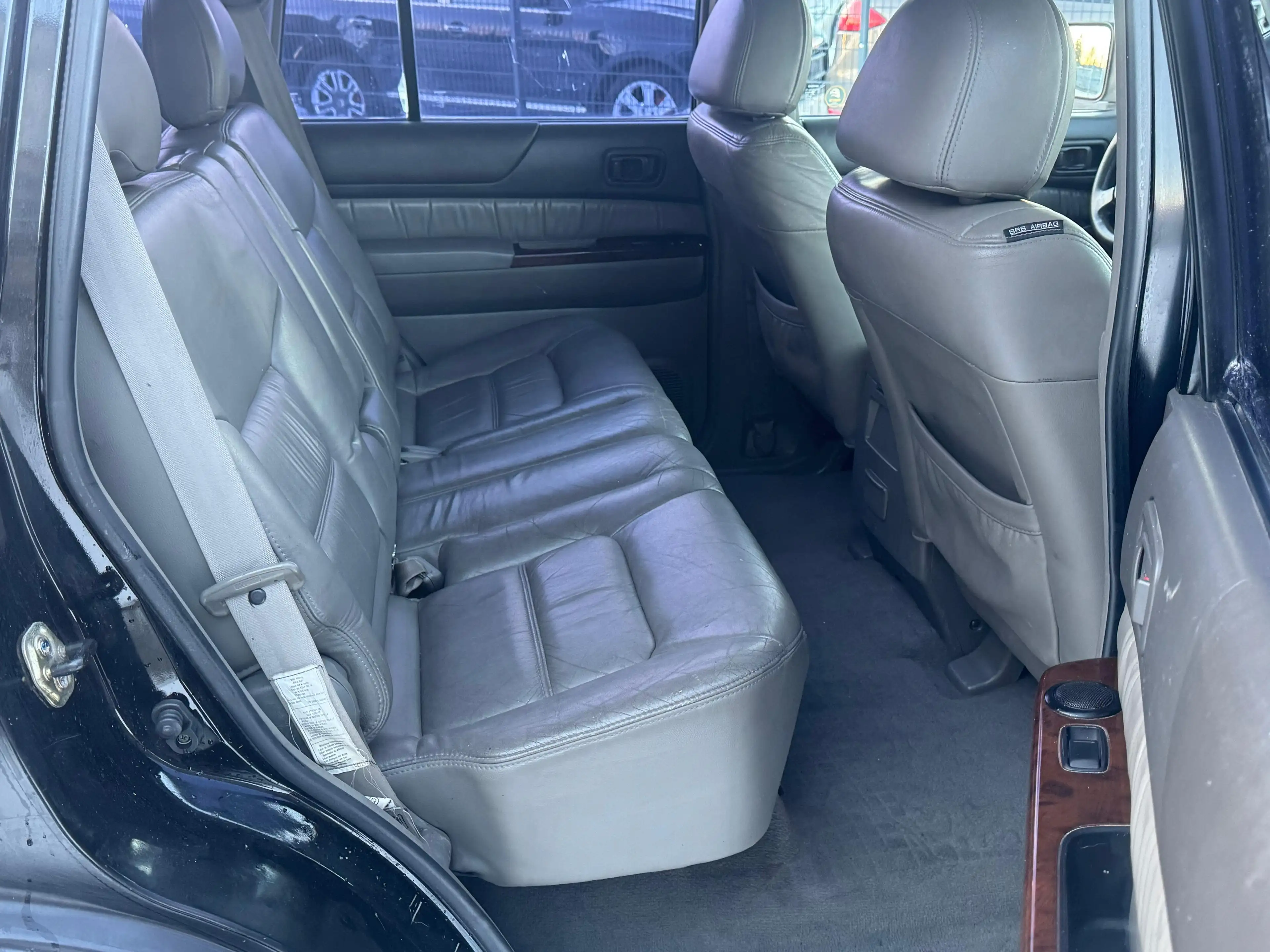 Nissan Patrol Kredit* Allrad* 7 Sitzer* Leder* Sitzheizung* — photo 13