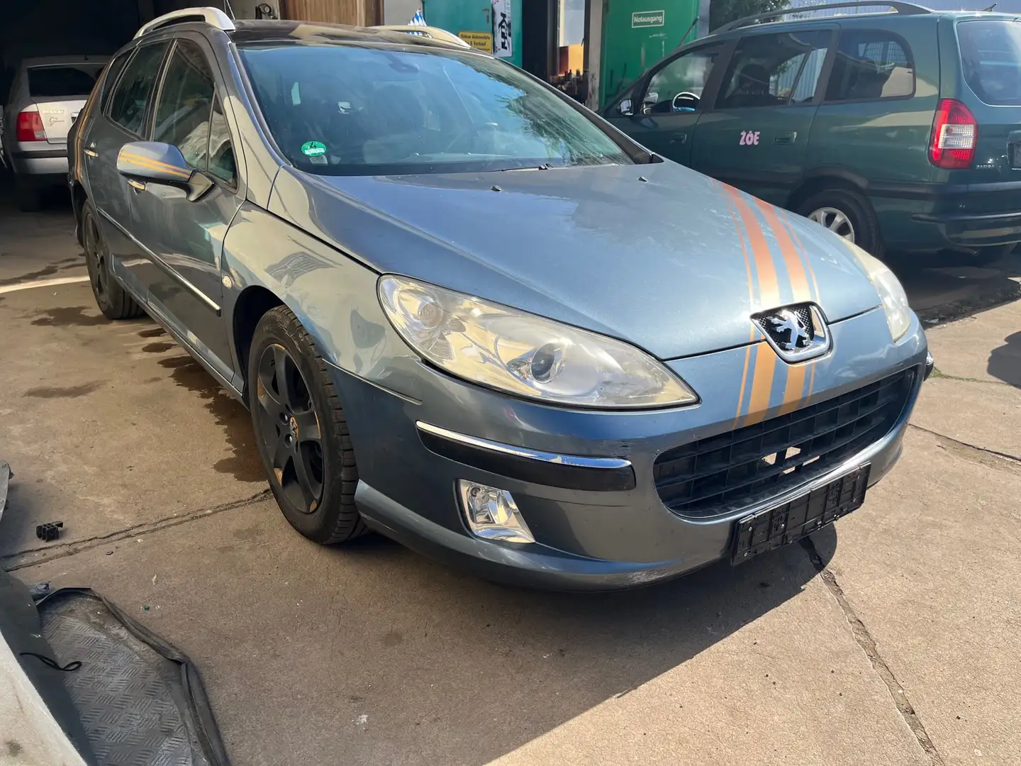 Peugeot 407 SW HDi 135.  Turbo. defect Gris - 1