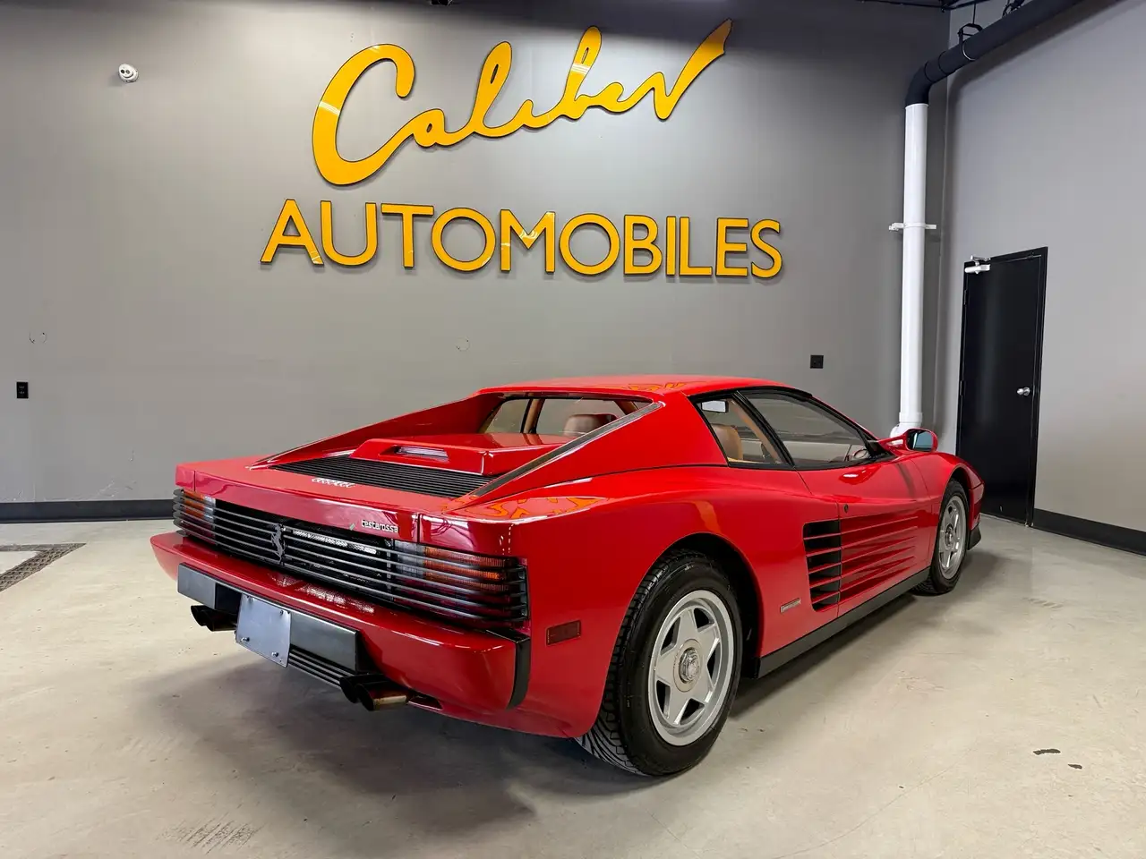 Ferrari Testarossa снимка Ferrari Testarossa