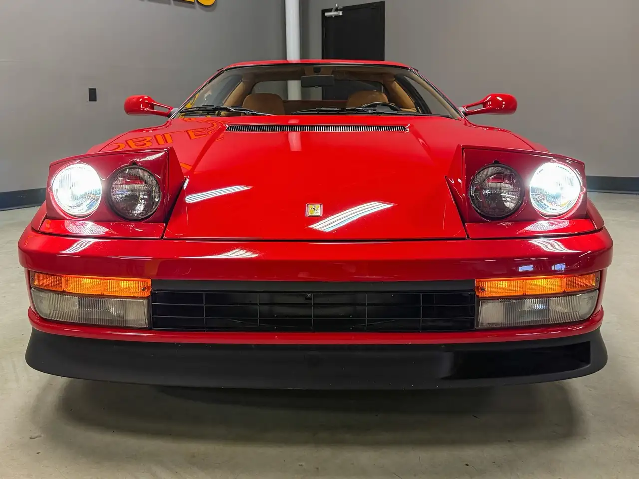 Ferrari Testarossa снимка Ferrari Testarossa