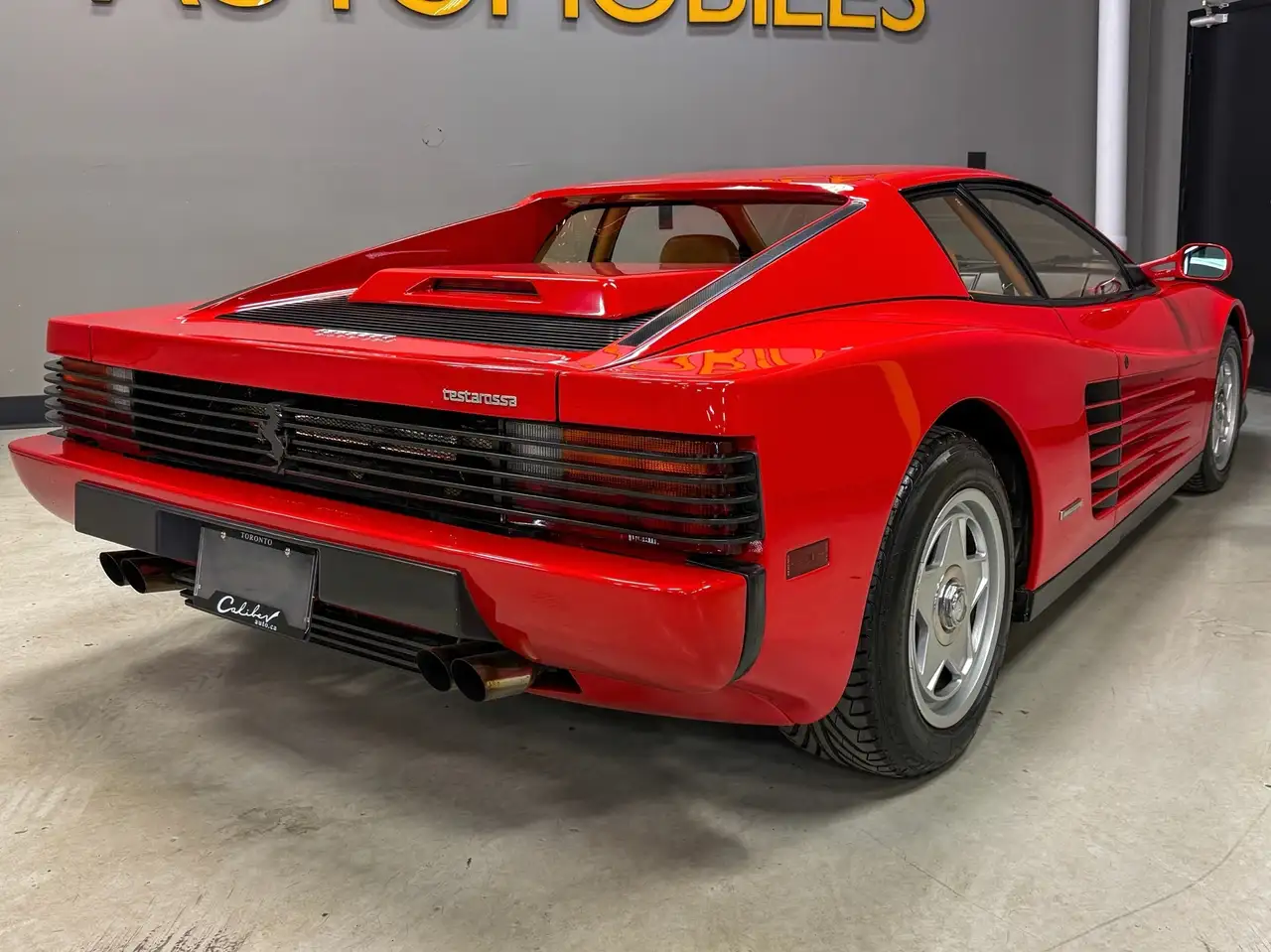 Ferrari Testarossa снимка Ferrari Testarossa