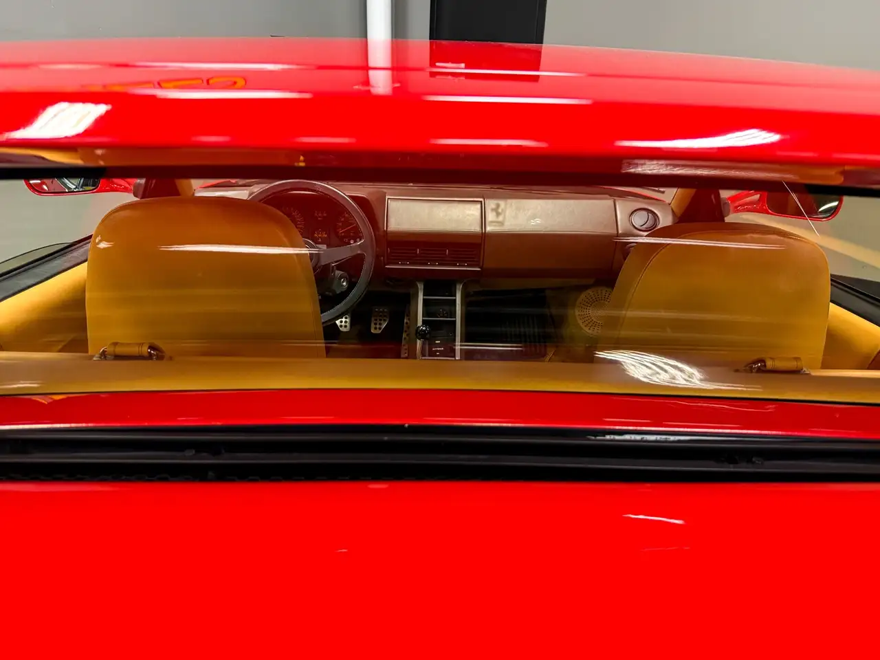 Ferrari Testarossa снимка Ferrari Testarossa
