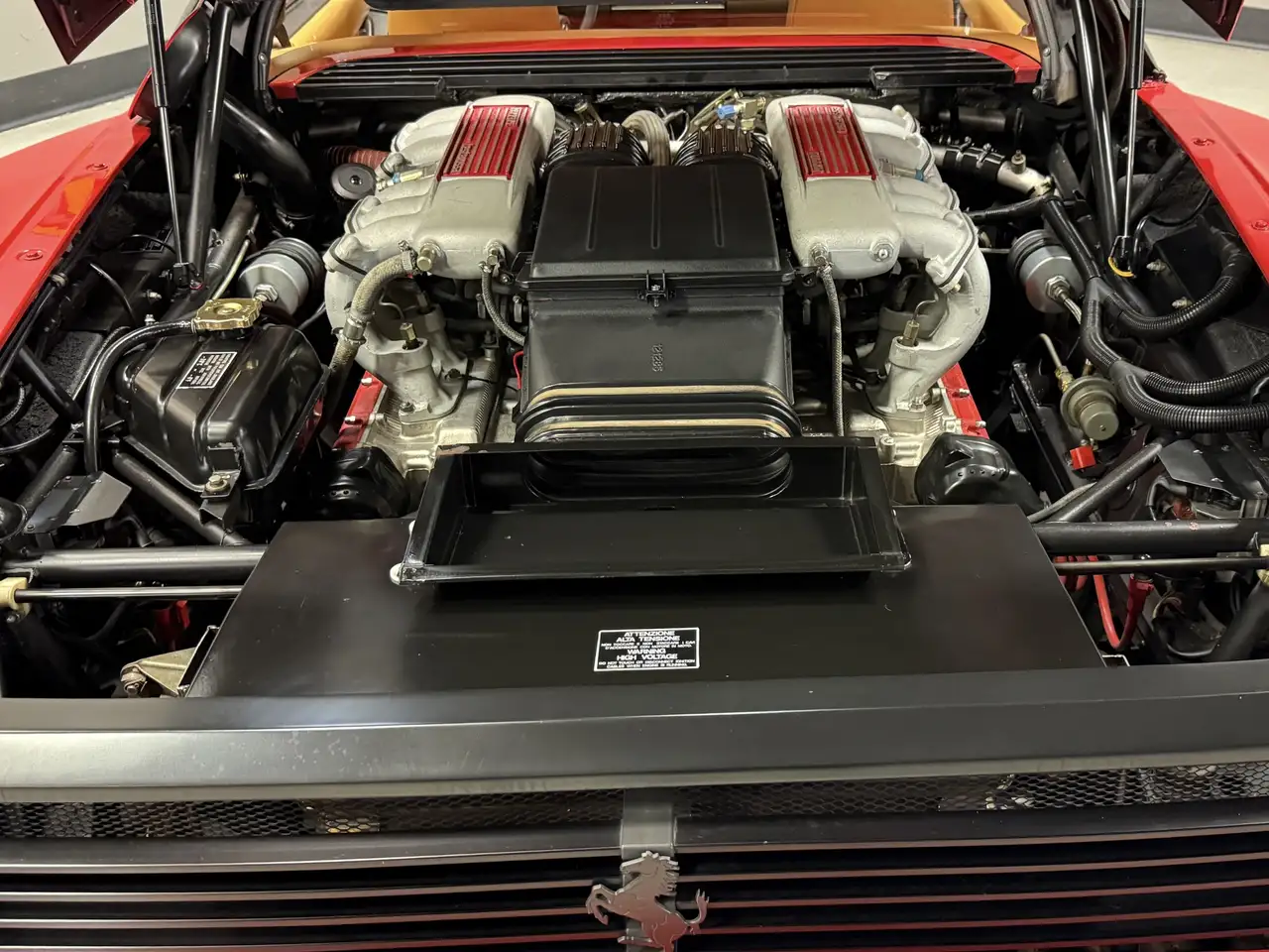 Ferrari Testarossa снимка Ferrari Testarossa