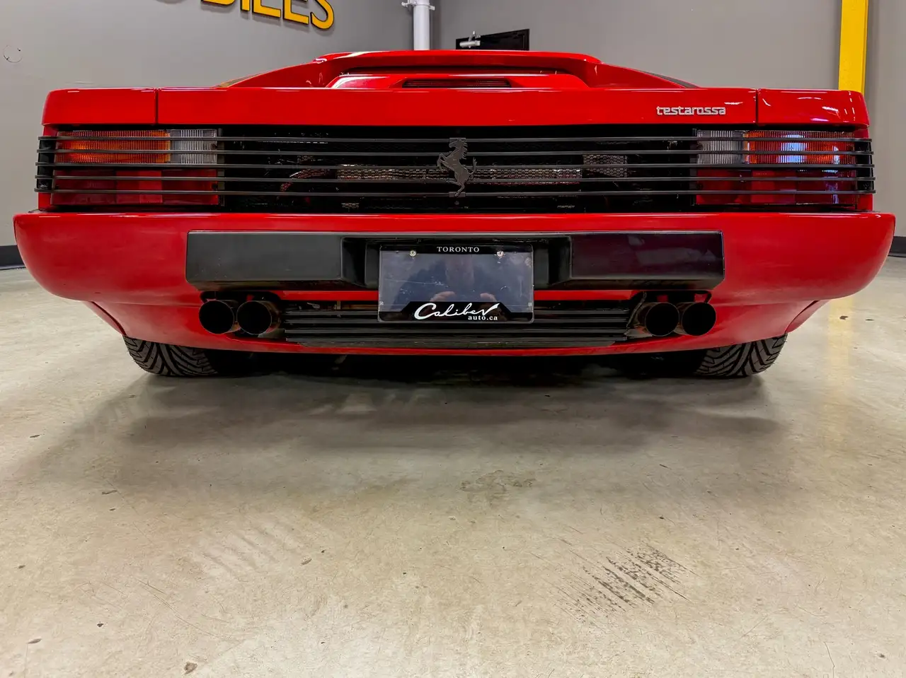 Ferrari Testarossa снимка Ferrari Testarossa