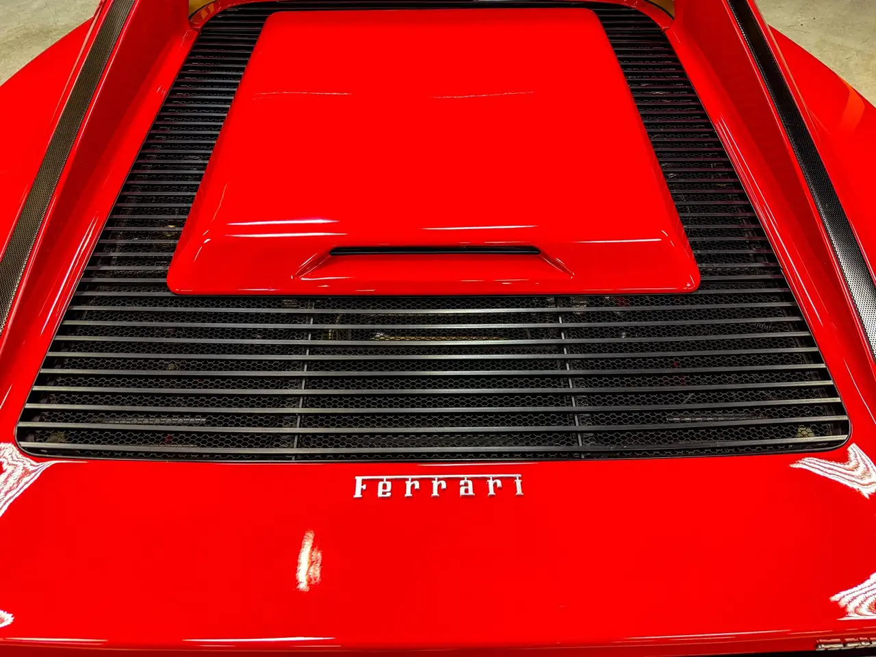 Ferrari Testarossa снимка Ferrari Testarossa