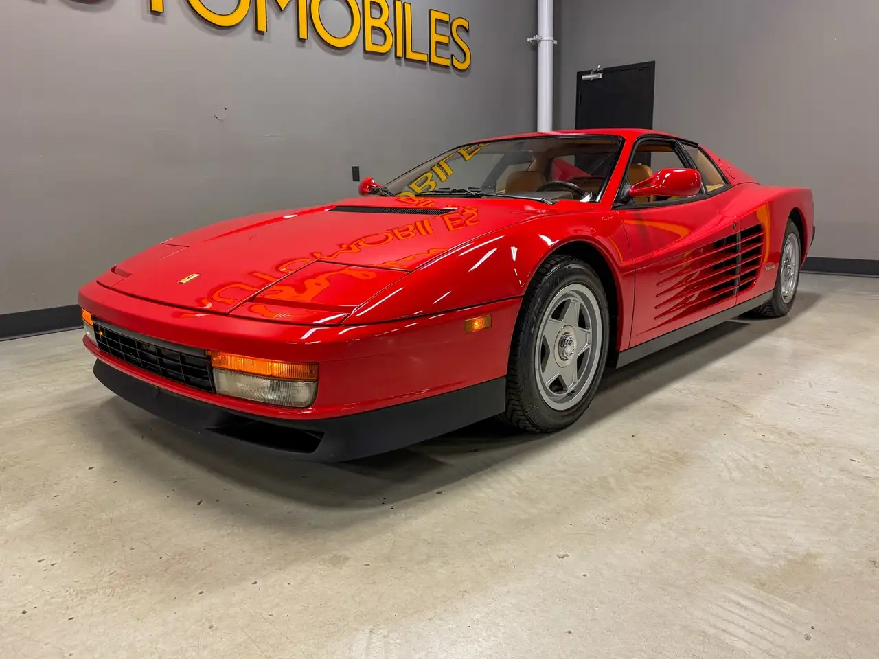 Ferrari Testarossa снимка Ferrari Testarossa